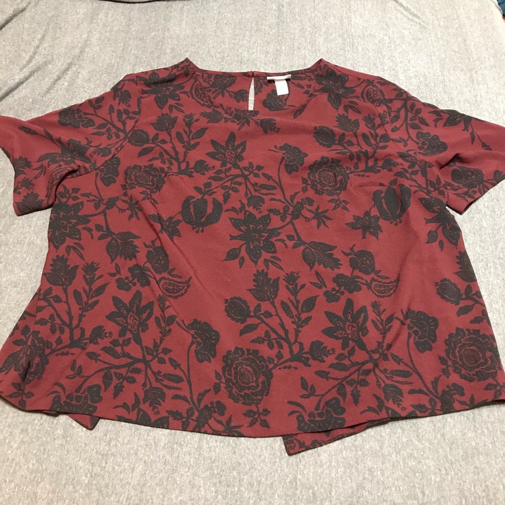 Ava & Viv maroon & black floral print top
